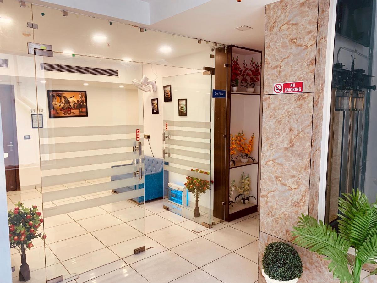 Amora Rooms Dwarka Nové Dillí Exteriér fotografie