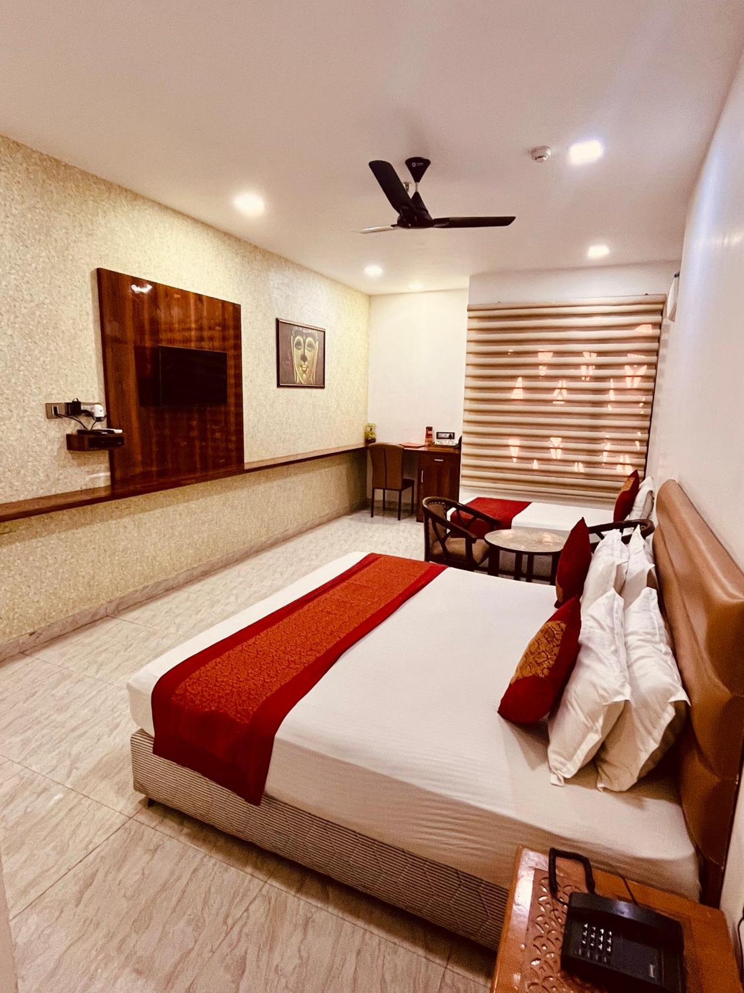 Amora Rooms Dwarka Nové Dillí Exteriér fotografie
