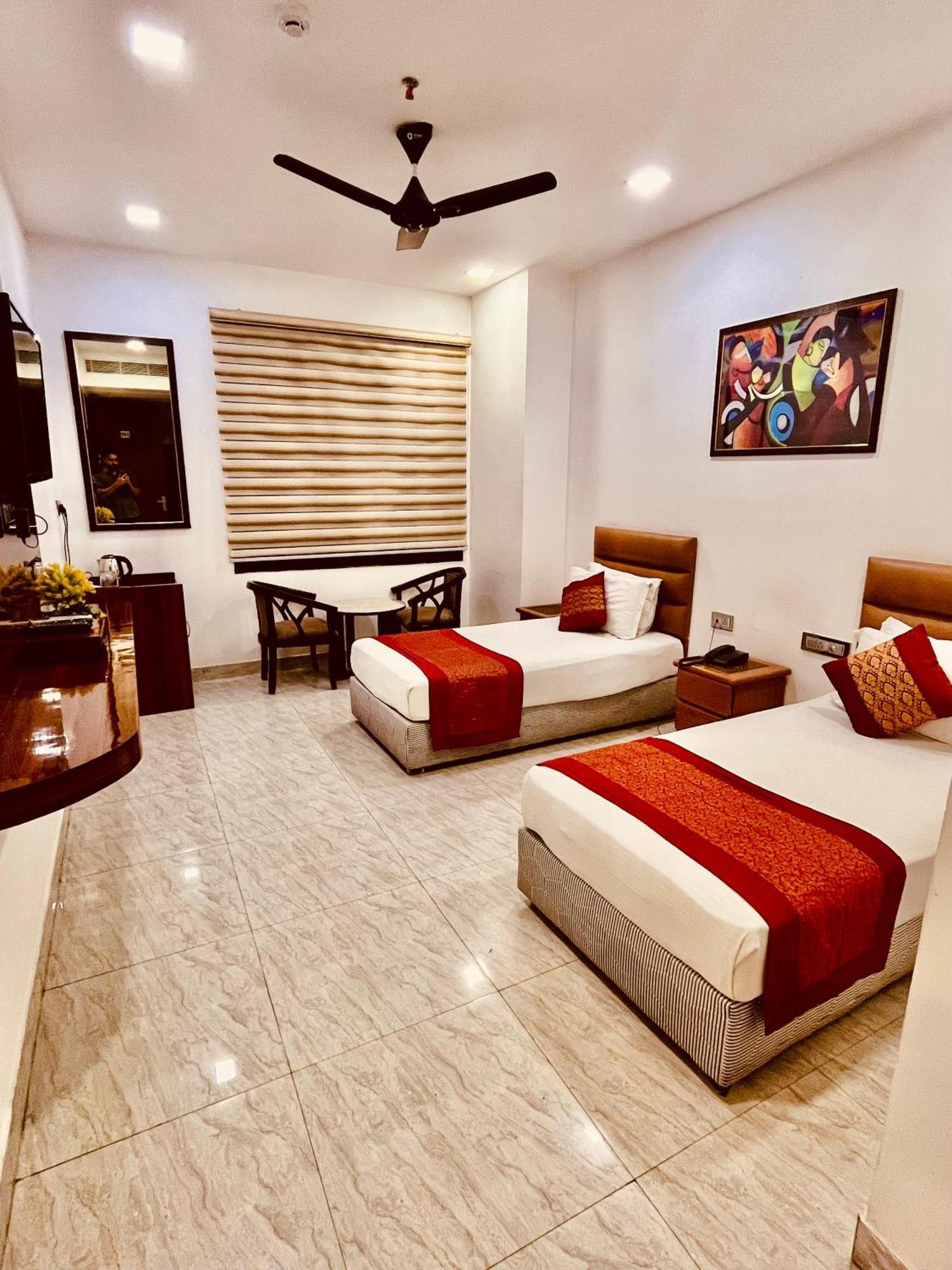 Amora Rooms Dwarka Nové Dillí Exteriér fotografie