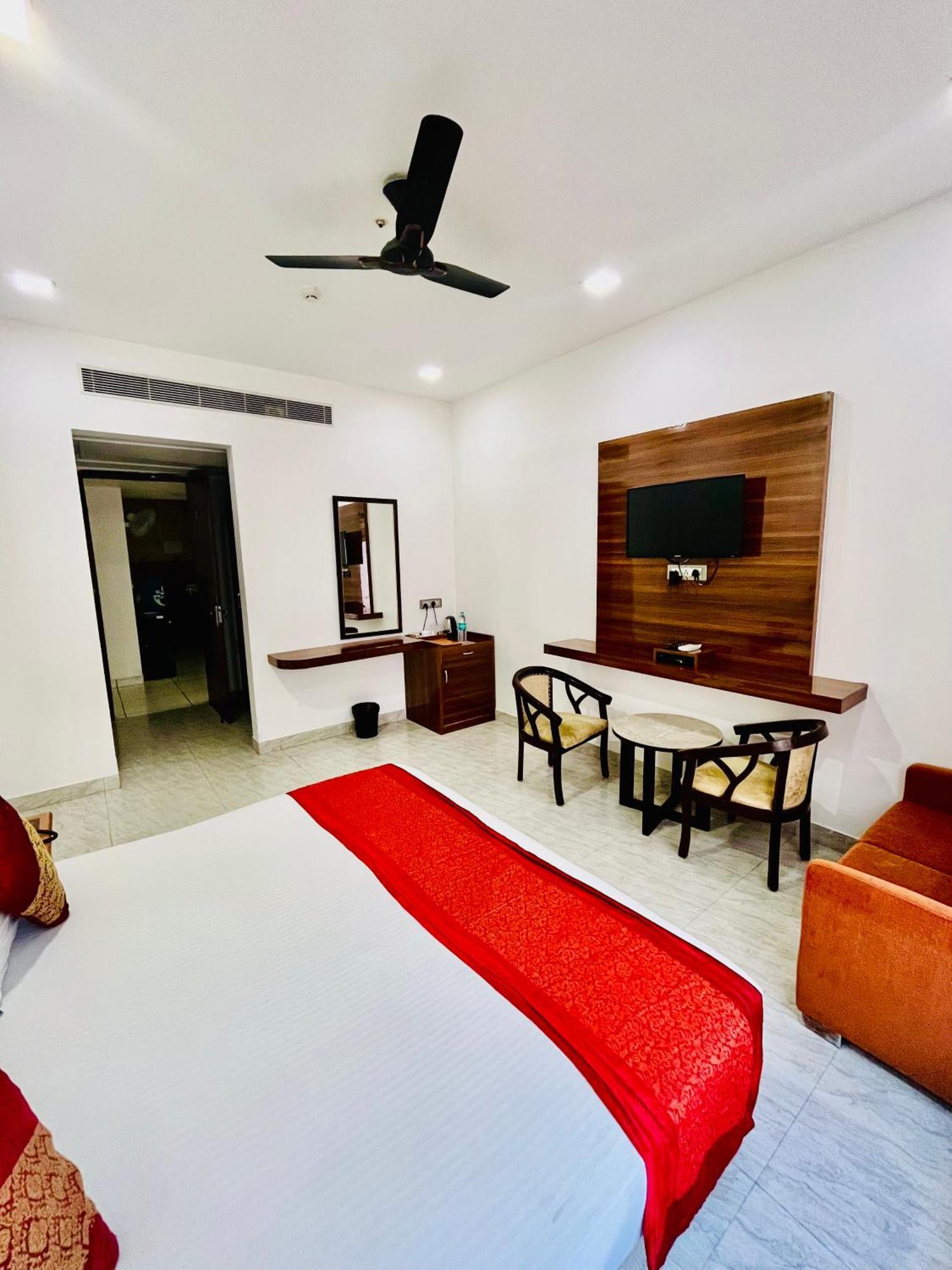 Amora Rooms Dwarka Nové Dillí Exteriér fotografie