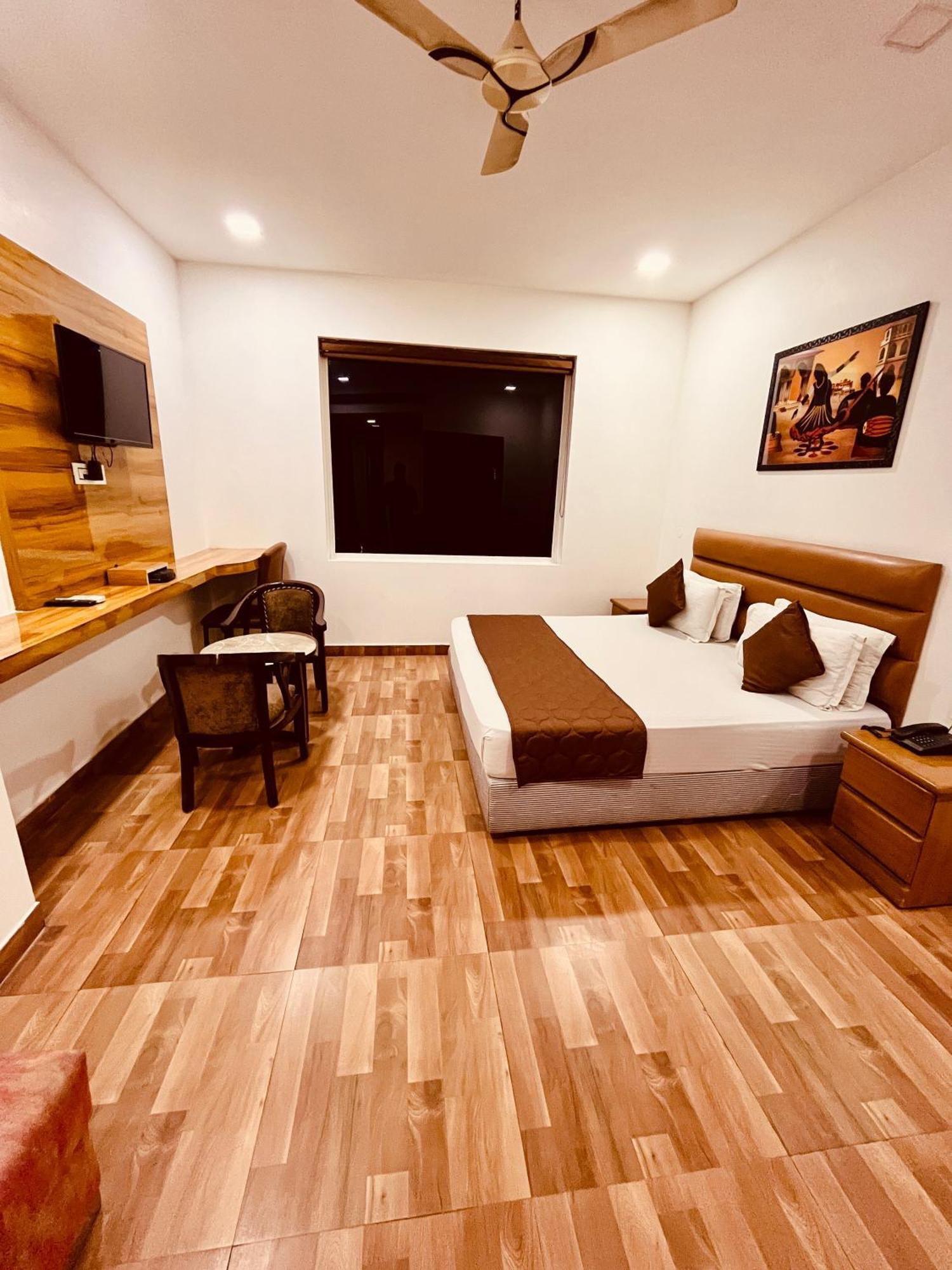 Amora Rooms Dwarka Nové Dillí Exteriér fotografie