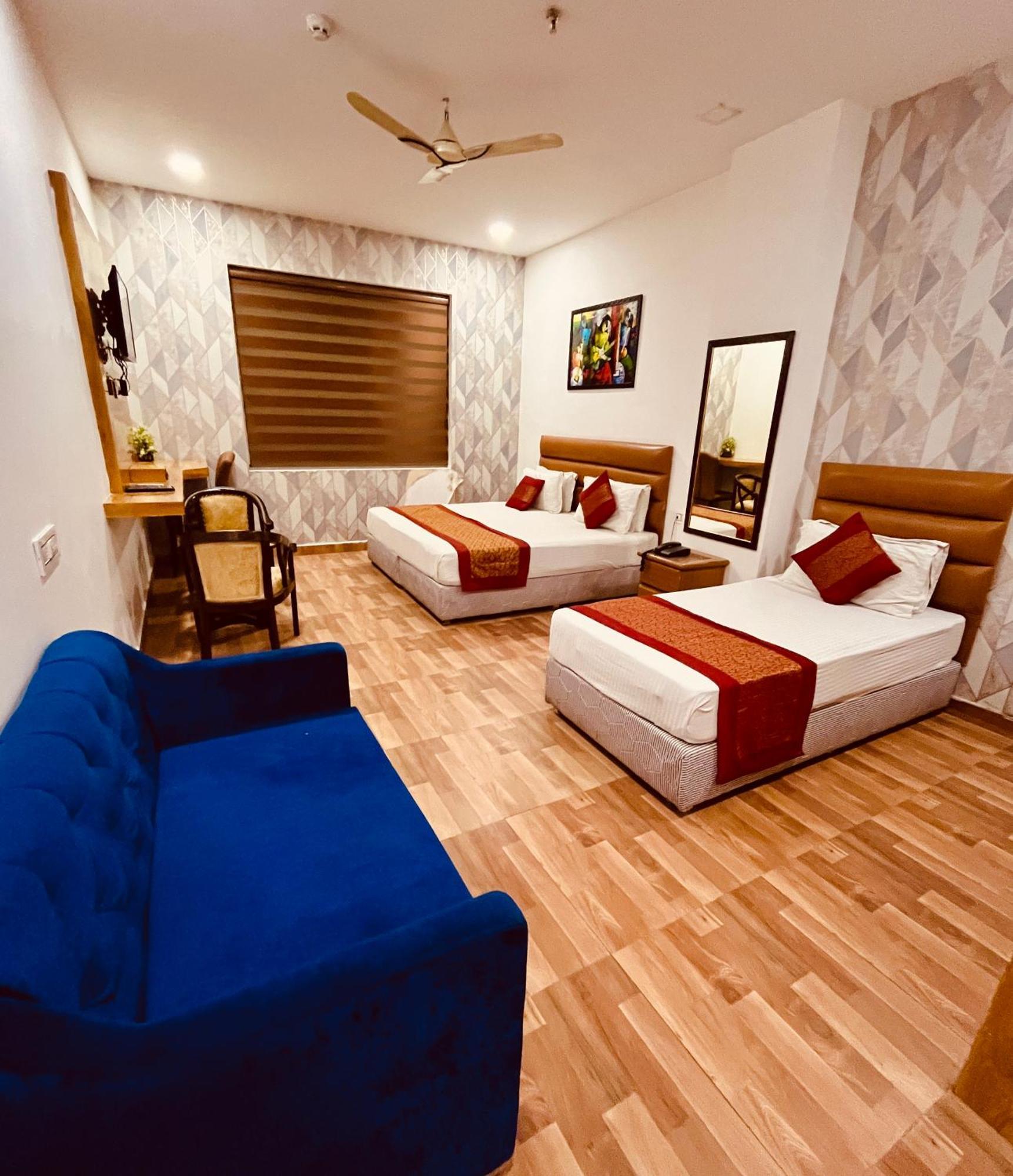 Amora Rooms Dwarka Nové Dillí Exteriér fotografie