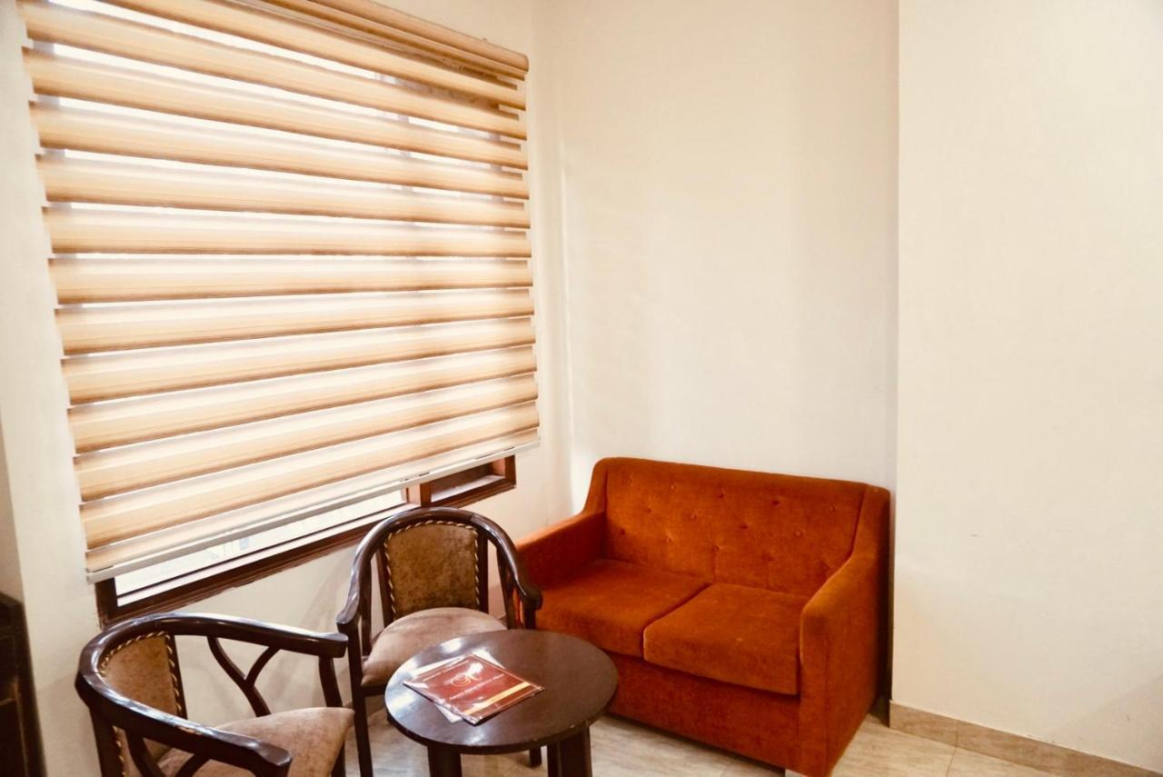 Amora Rooms Dwarka Nové Dillí Exteriér fotografie